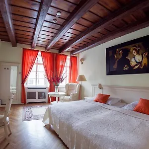 https://merchants-yard.praguehotelsweb.com