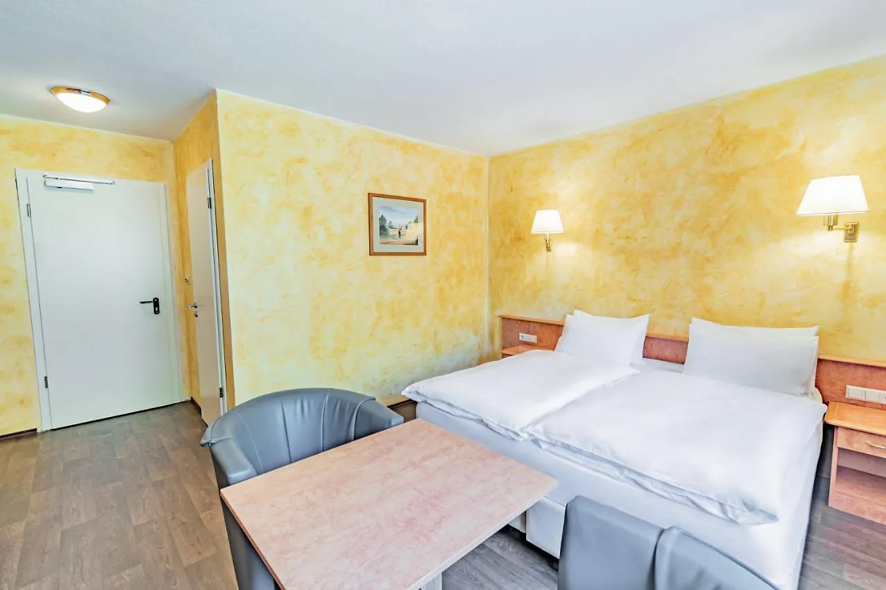 Aux Tanneries De Wiltz Hotell 3*,